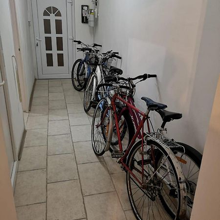 Anna 2 Bedrooms 2 Bathrooms 6 Bikes Будапеща Екстериор снимка